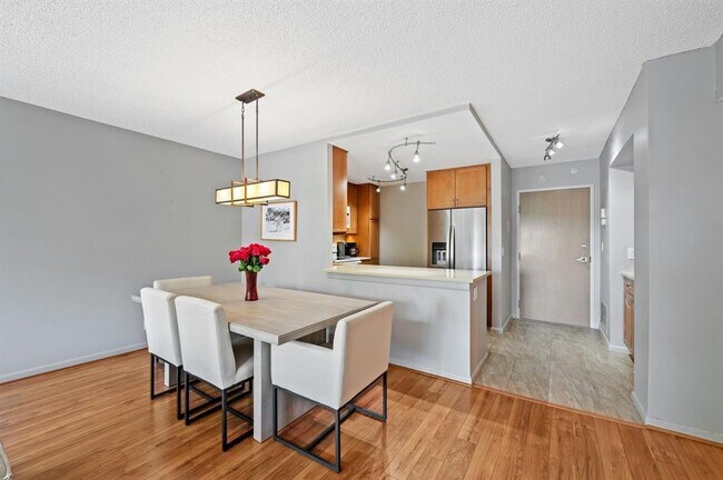 Photo - 340 Sunset Dr Unit 401