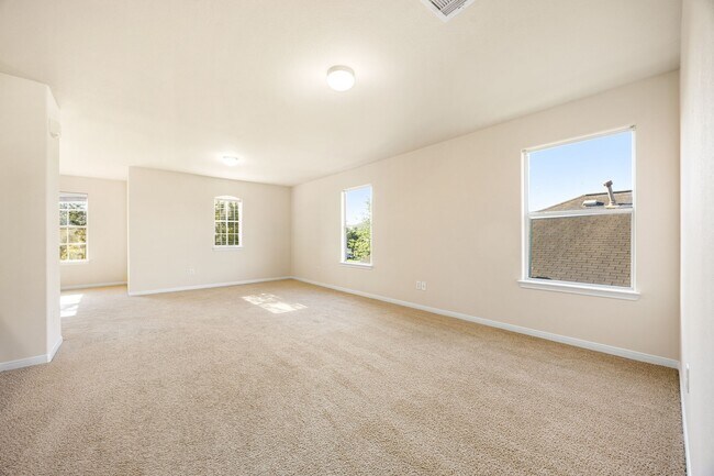 Photo - 506 Stream Mill Ln
