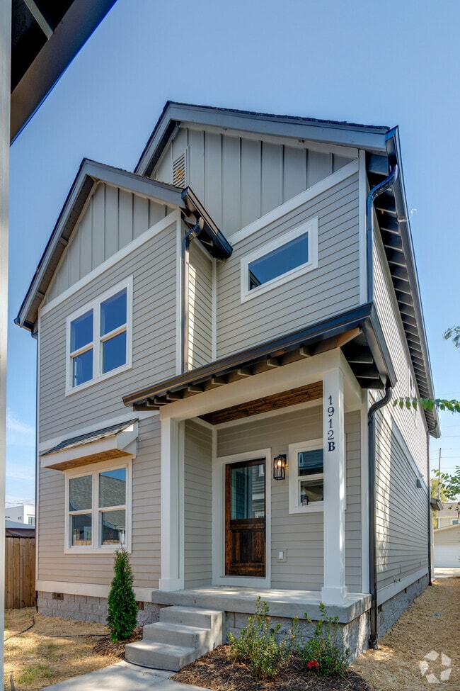 Building Photo - 1912 10th Ave N Rental