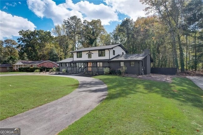 Photo - 3202 Kingsdale Dr SW