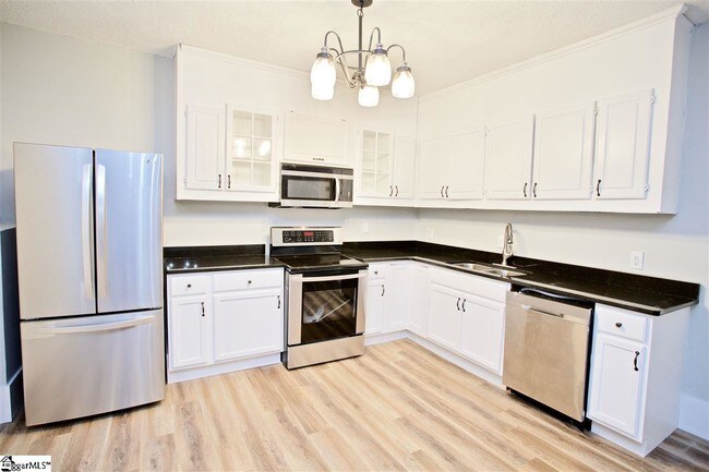 Photo - 110 Virginia Ave