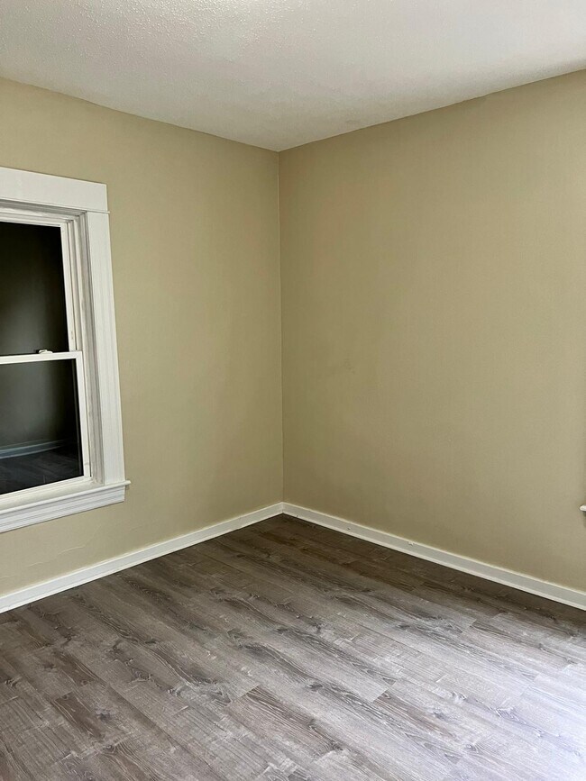 Photo - 16 Olivine St Unit #1