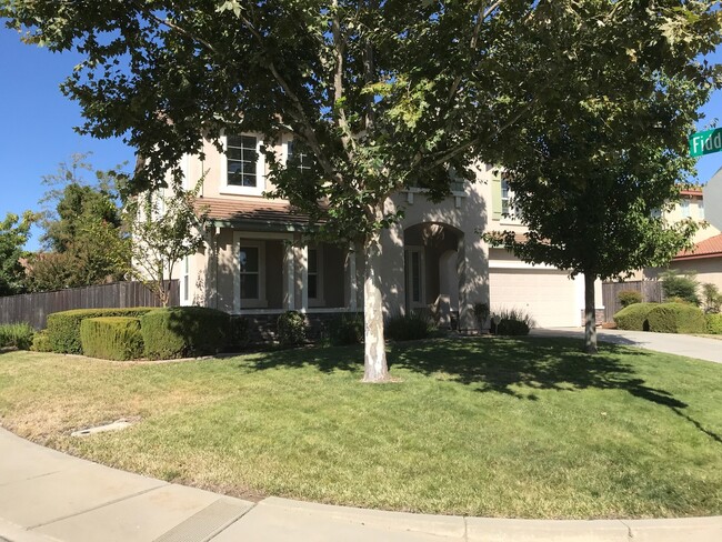 Photo - Beautiful Plumas Lake Home