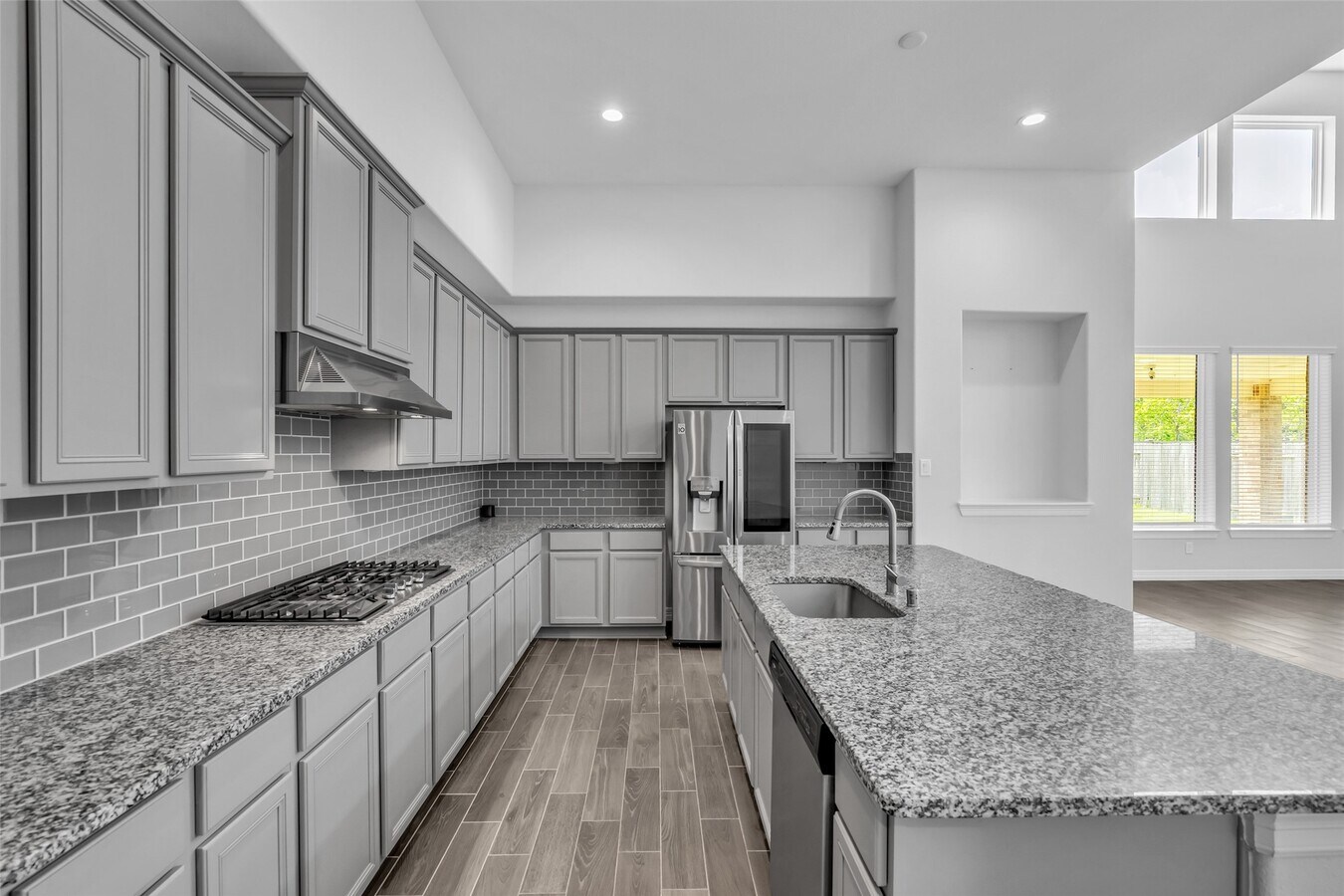 Photo - 2115 Jitterbug Ln