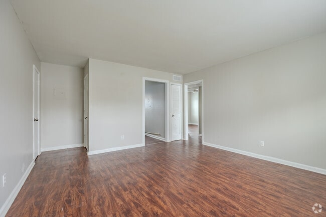 2BR, 2BA - 1000SF - Azul Door Apartments