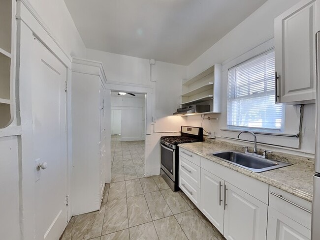 Photo - 115 S Grandview Ave