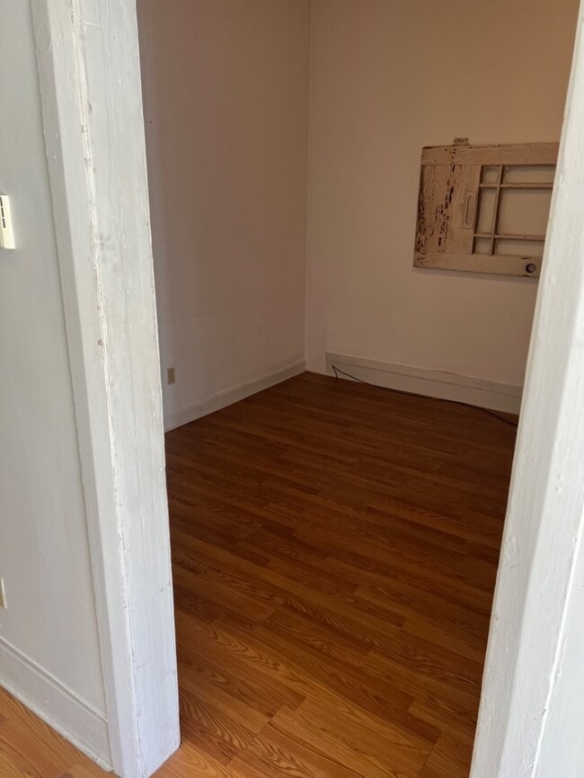 80 Logan St