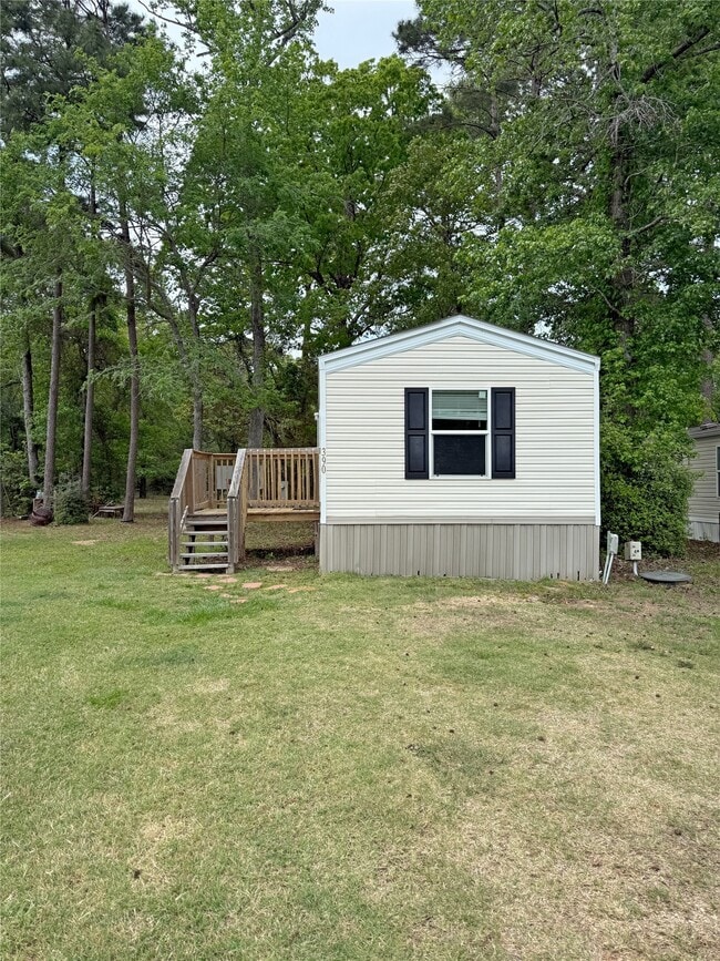 Photo - 390 Hidden Oaks Dr