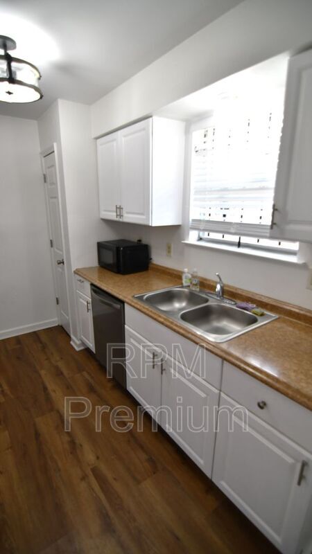 Photo - 1795 Boulevard De Province Blvd Unidad A