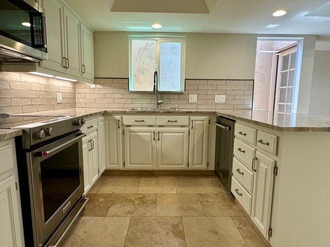 Photo - 7915 E Vista Dr