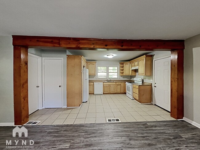 3945 Camellia Trail