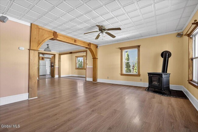 Photo - 204 Saratoga Ave