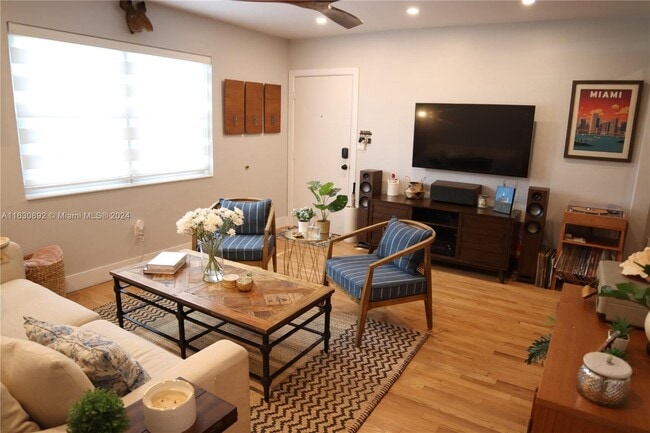 Photo - 5565 SW 80th St Unit 110B