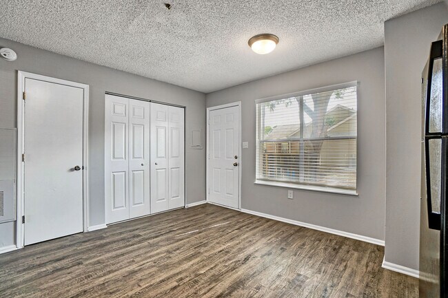 Photo - Sabal Palms Apartments