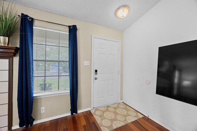 Photo - 1111 Fairlawn Cove