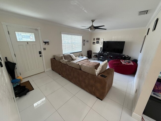 Building Photo - 2504 Ranch Lake Cir