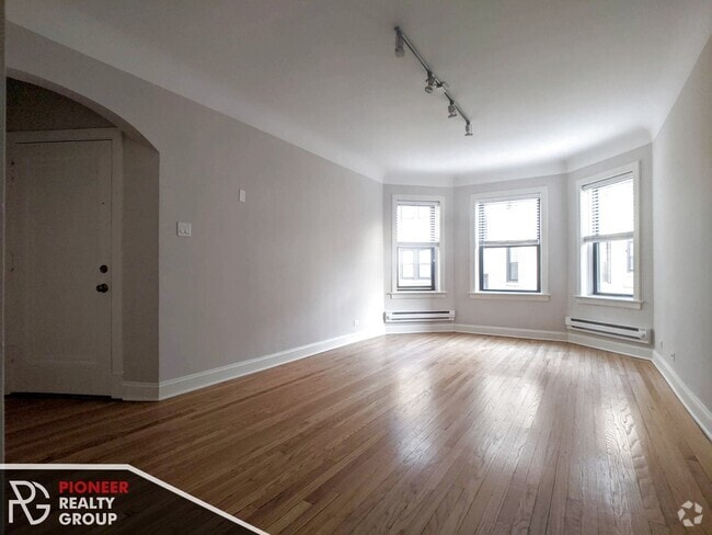 Building Photo - 2315 N Rockwell St Rental