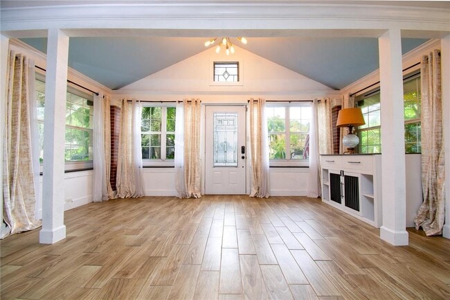 Photo - 1430 20th Ave N