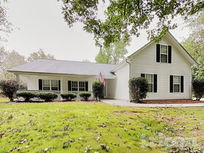 Photo - 35 Crooked Creek Dr