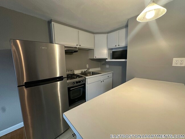 Photo - 147 Princeton St Apartamento Unidad 3