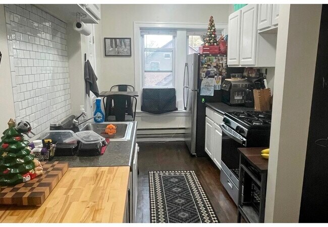 Photo - 3819 N Greenview Ave Unit 1S