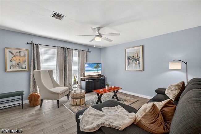 Photo - 3372 Alouette Cir Unit 1