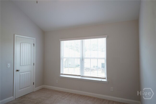 Photo - 6 Walkers Cay Ct