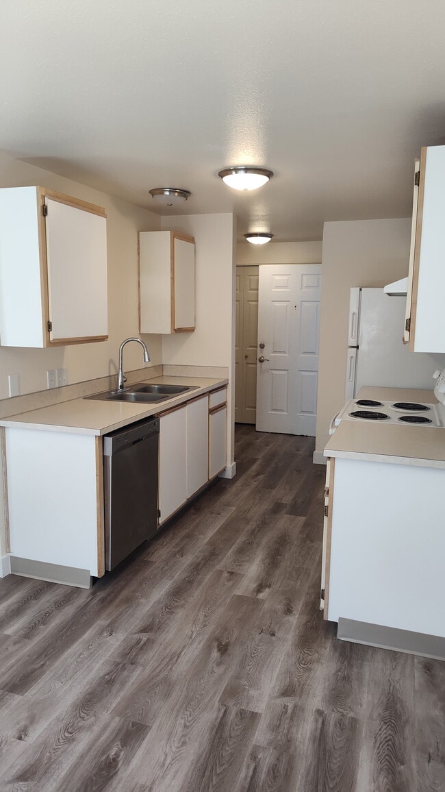 Photo - Amber Park Apartments