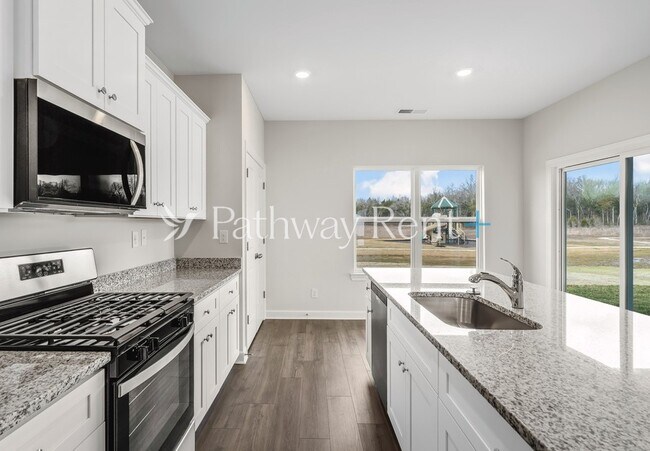 Photo - 2411 Nabali Wy