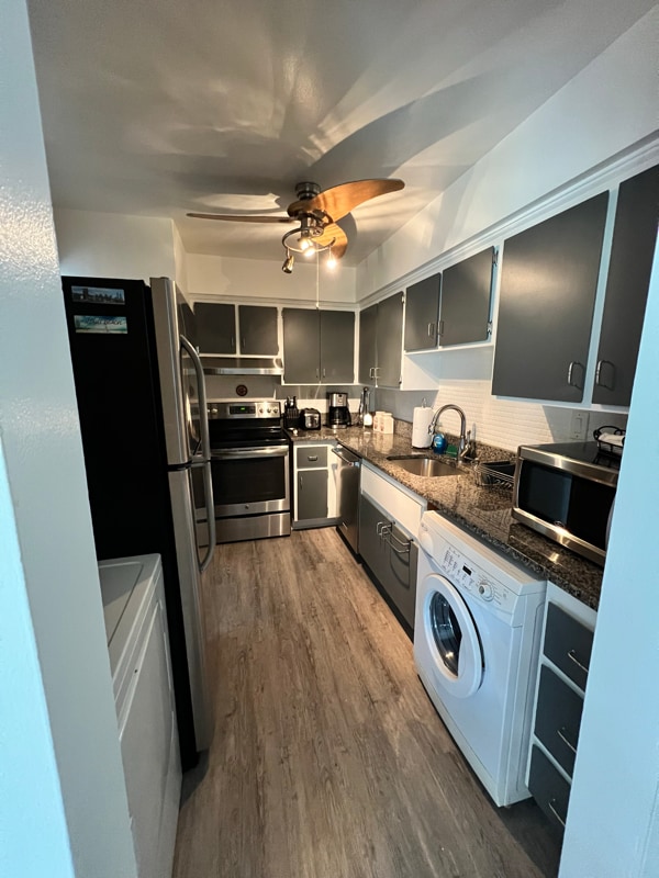 Building Photo - 1836 Colonial Village Way Rental