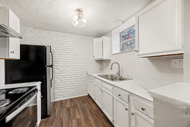 Photo - 562 Glenwood Ave Unit 6