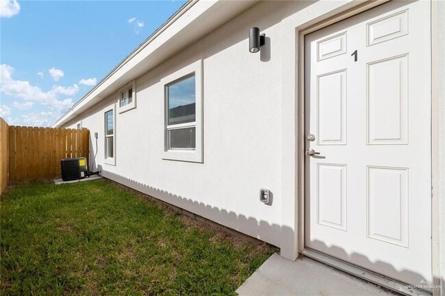 Photo - 17 N 36th St Unidad 1