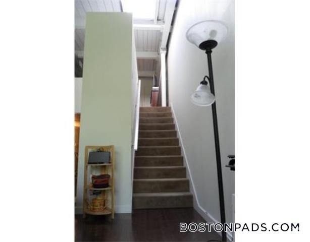 Building Photo - 1 Aberdeen Way Unit 212 Rental