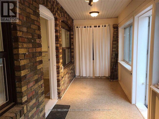 Photo - 109 Springdale Blvd