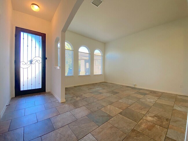 Photo - East El Paso 4 bed Refrig A/C with Solar Panels!