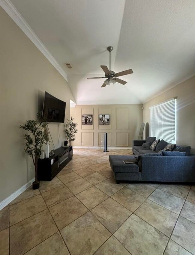 Photo - 16539 Amargos Dr