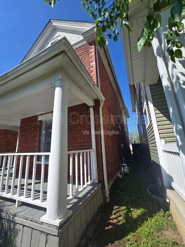Photo - 153 S Cypress Ave
