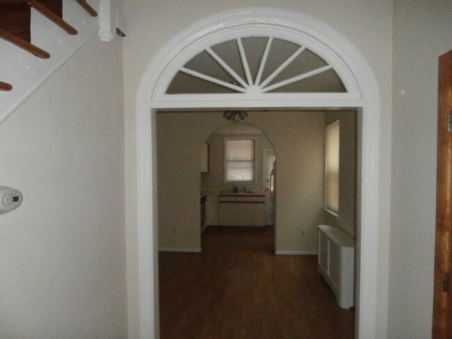 Photo - 2628 E Somerset St