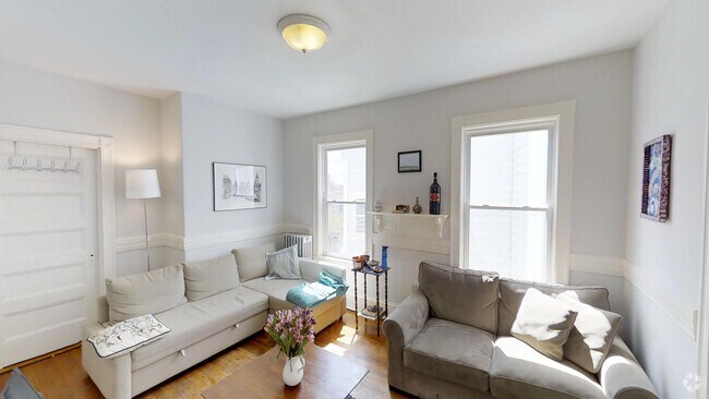Building Photo - 3 Kinnaird St Unit 1 Rental