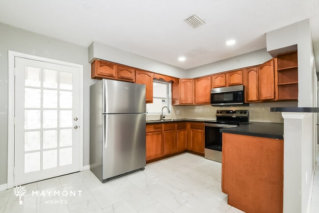 Photo - 1215 N Nowell St