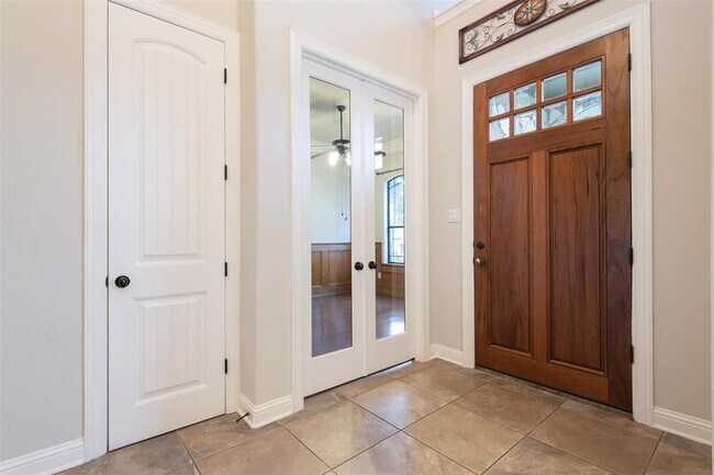 Photo - 106 Feritti Dr