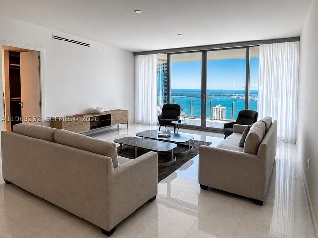 Building Photo - 300 Biscayne Blvd Unit 4404