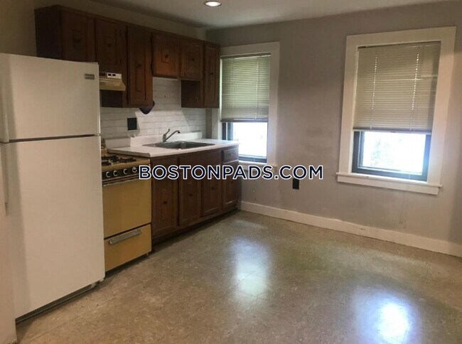 Photo - 244 E St Unit 1