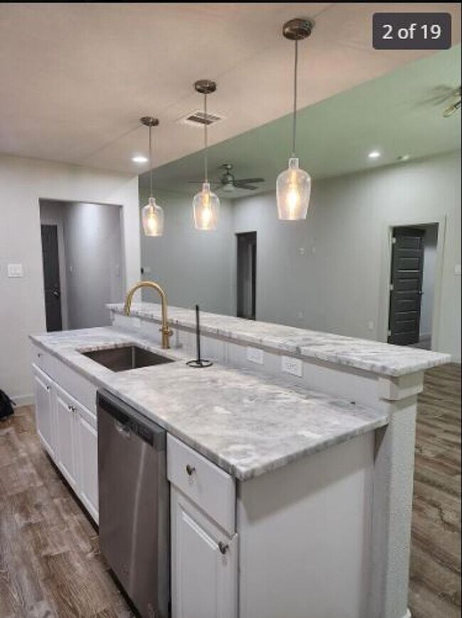 Photo - 4740 Fellows Ln