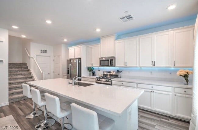 Building Photo - 7318 N Decatur Blvd