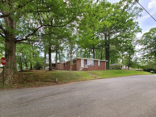 Photo - Cutest Bungalow in the Heart of Hapeville 3 bed/2 bath
