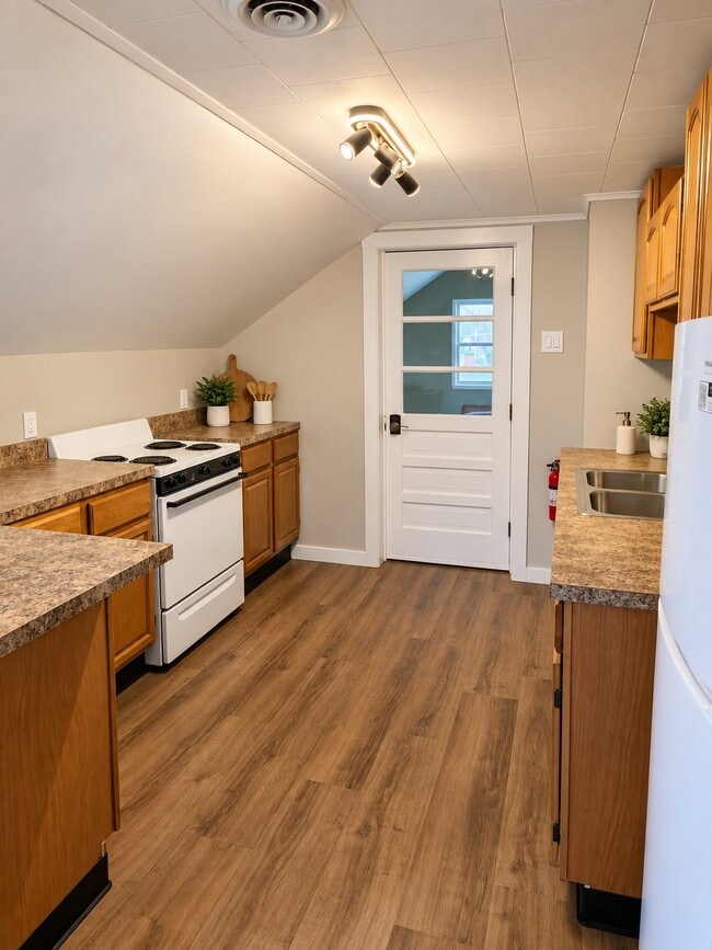 206 Schley St Unit 2