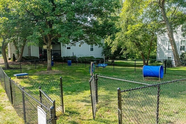 Pet-Friendly Perks at The Retreat at Stillmeadow Apartments - The Retreat at Stillmeadow