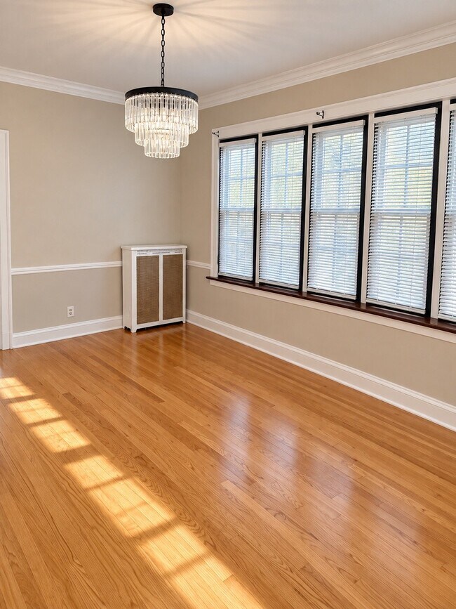 9221 S Bishop St Unit 1