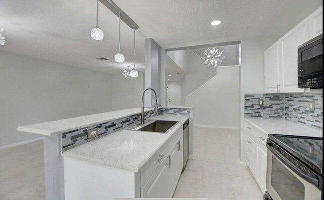 Photo - 5286 Sapphire Valley